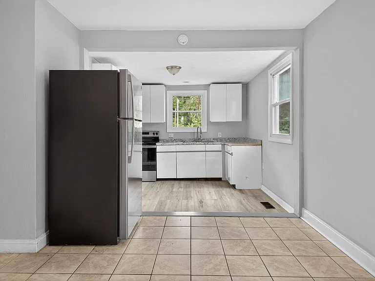 900 Partridge Ave — Photo 6