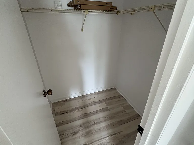 593 Fairways Cir #A — Photo 8