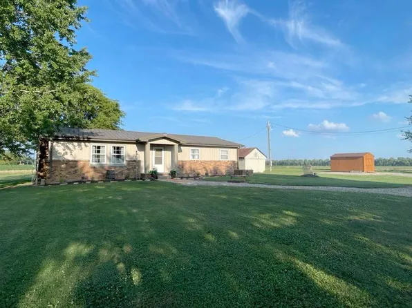 2348 County Road 1270 N, Fairfield, IL 62837