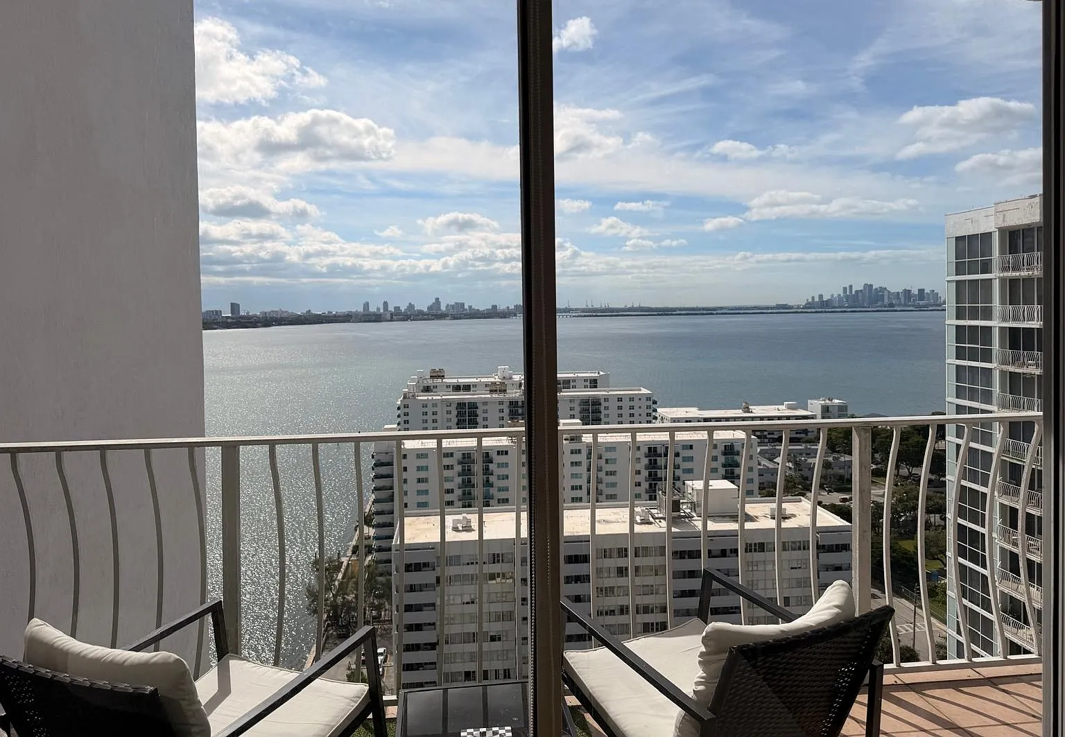 2 bed, 1600 sqft, $1,600 — Photo 4