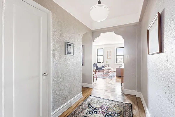 Sold by Jalen Real Estate Corp | media 3