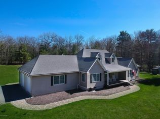 174 Lee Rd, Shohola, PA 18458