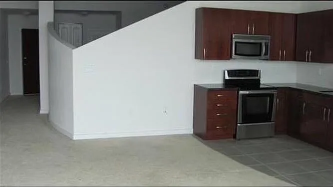 300 S Australian Ave #509 — Photo 4