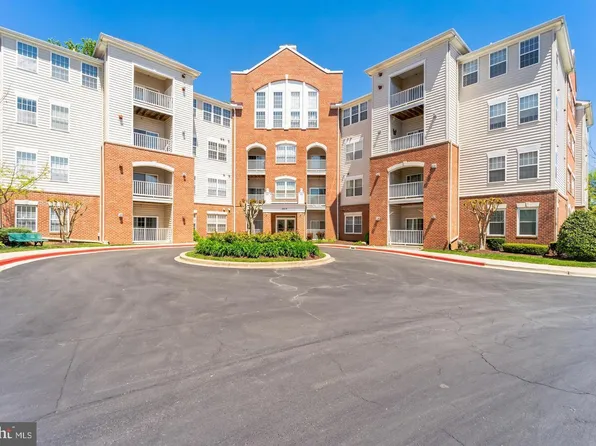 2610 Chapel Lake Dr APT 312, Gambrills, MD 21054