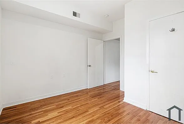 4 bed, 2100 sqft, $1,795 — Photo 4