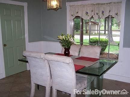 2nd image of 5104 Hidden Oaks Ln