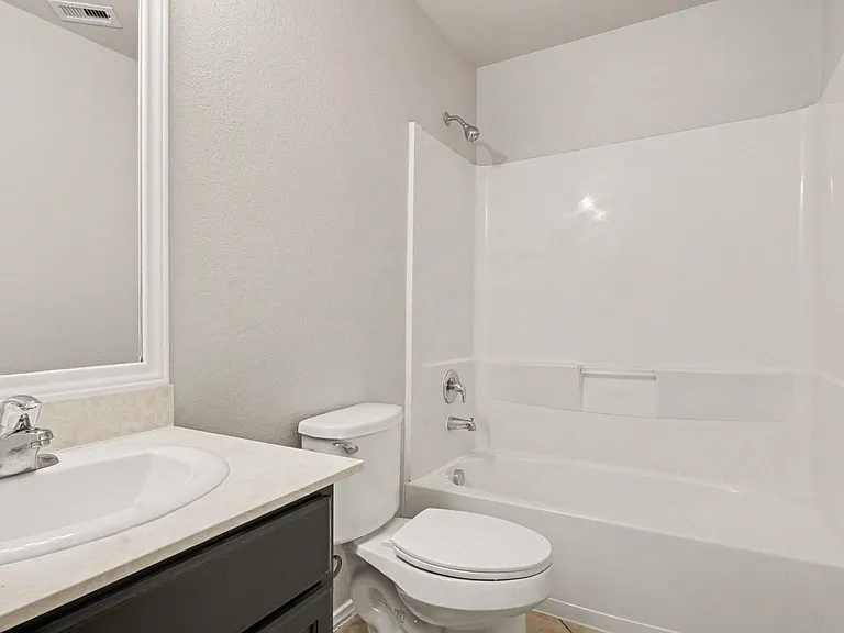 21622 Messara Ct — Photo 18