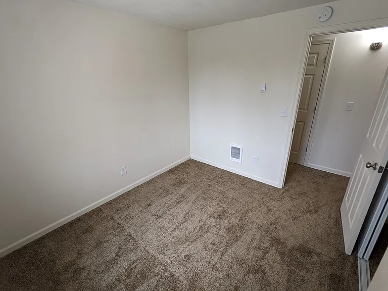 7815 NE 117th Ave — Photo 35