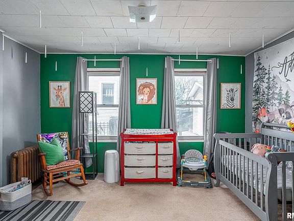 4th image of 1806 E 12th St