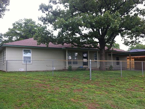 Fenced front yard