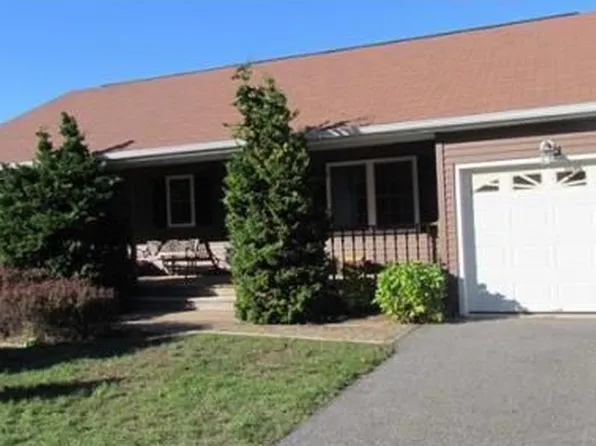 9 Bryant Ln, Northborough, MA 01532