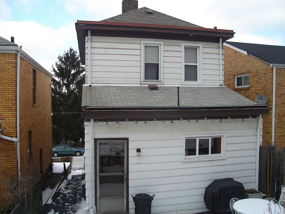 2nd image of 828 Flemington St