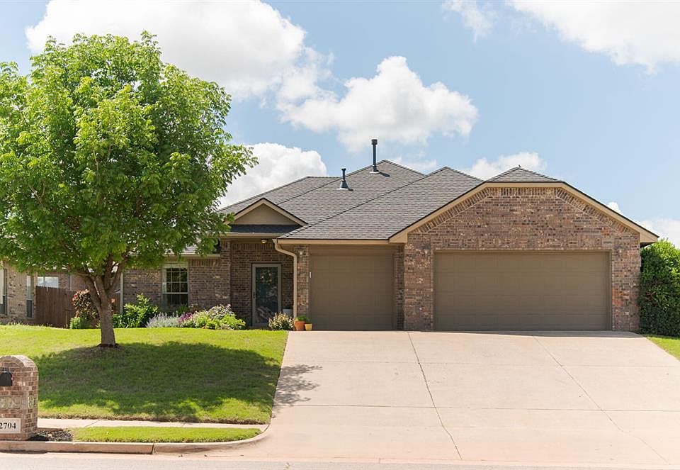 1st image of 2704 Green Canyon Dr