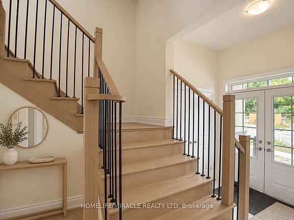 5th image of 142 Antibes Dr