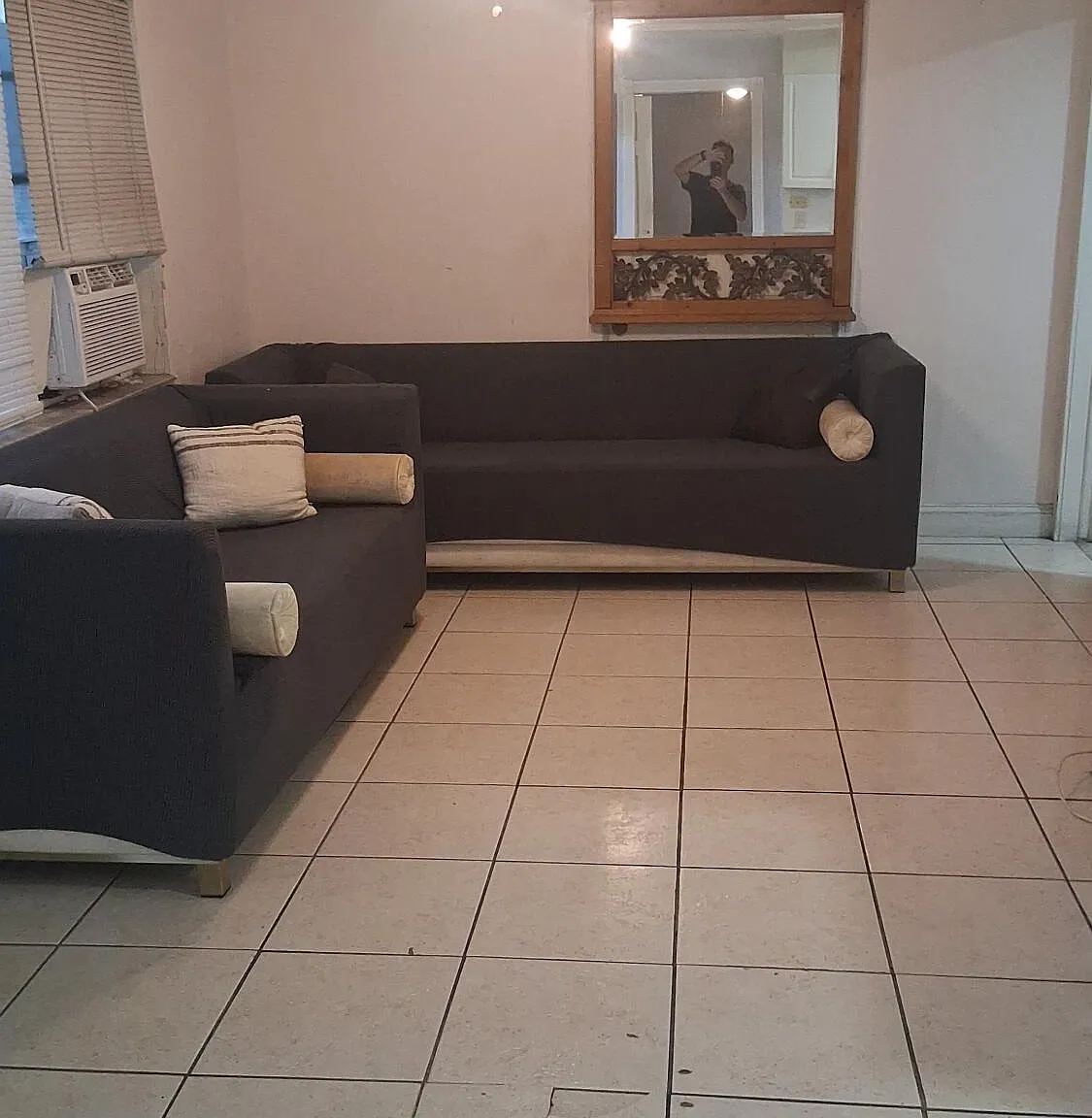 1 bed, 1.0 bath, 2166 sqft, $1,400 — Photo 2