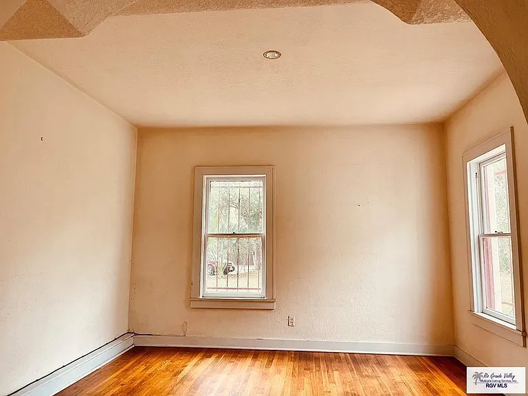 901 Lakeside Blvd — Photo 4