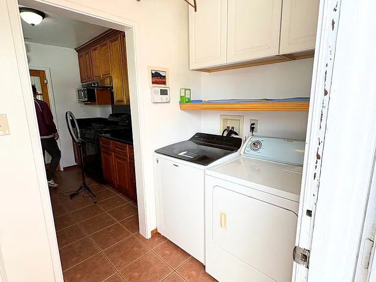 9520 Kennerly St — Photo 12