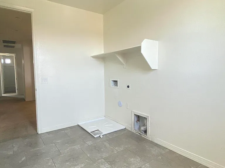 22868 E Desert Hills Dr — Photo 28