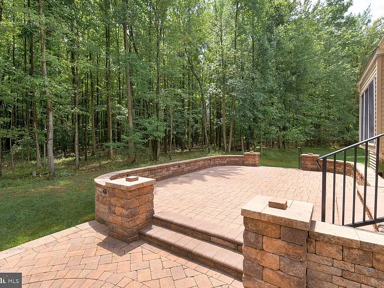 45 Lockwood Dr — Photo 57