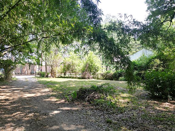 5th image of 1738 Dogwood Rd