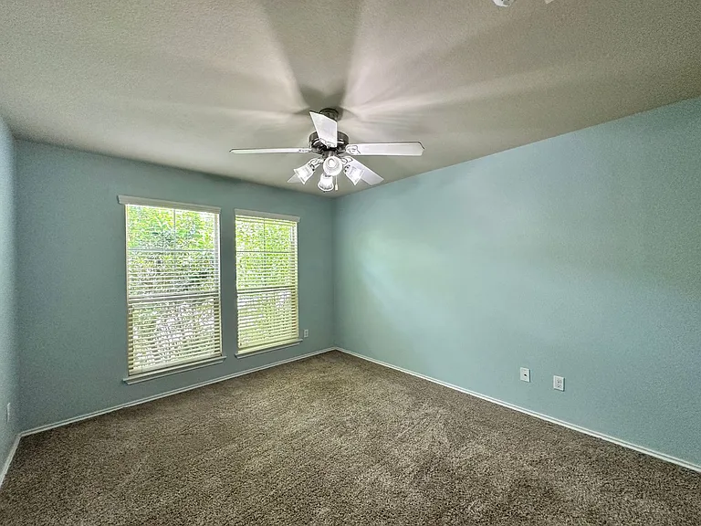 6806 Modesto Rd — Photo 36