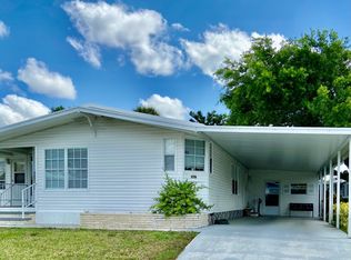 5657 Axminster Dr #302, Sarasota, FL 34241