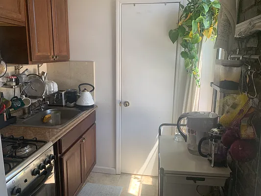 Rented by Building Equity Real Estate LLC | media 8