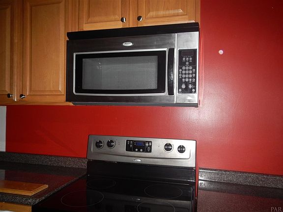 2nd image of 253 Willow St