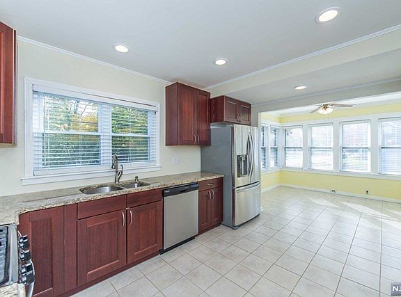 2nd image of 259 Washington Ave Floor 1
