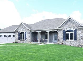 4468 Greensfield Cir, Akron, OH 44321