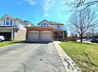 3 Karalee Cres, Cambridge, ON