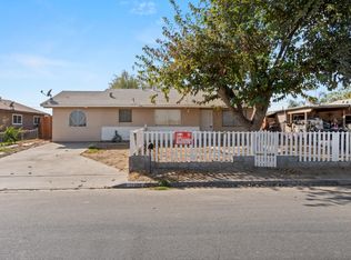 11420 Shepard Dr, Hanford, CA 93230