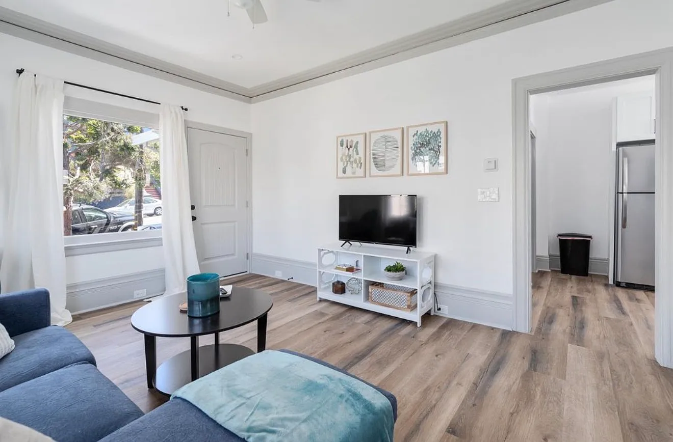 1 bed, 525 sqft, $2,795 — Photo 2