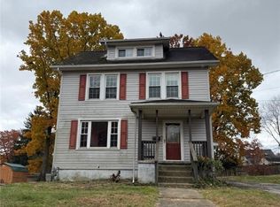 512 E Elizabeth St, New Castle, PA 16105