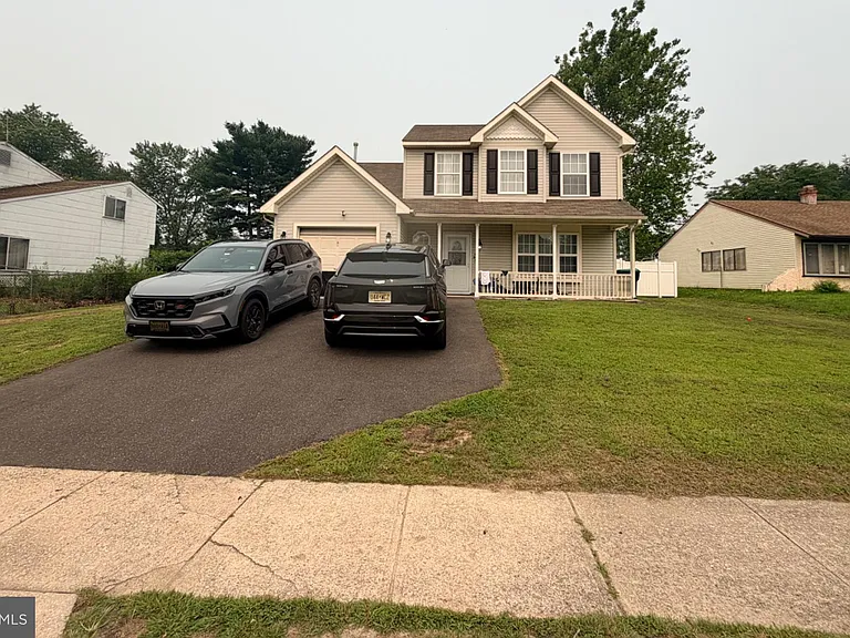 12 Peachton Ln — Photo 2