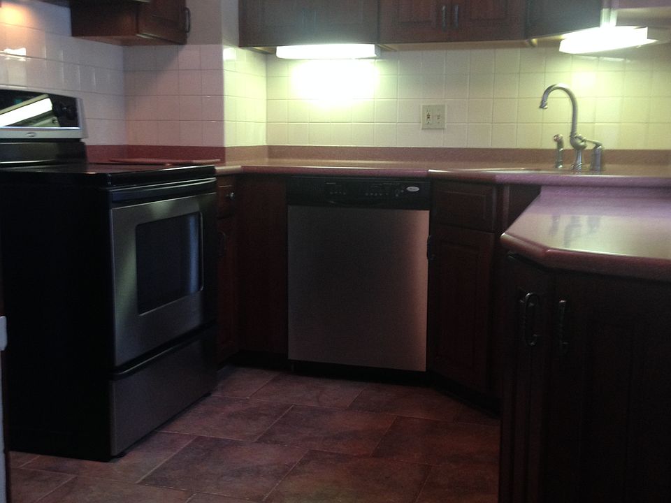 2nd image of 1663 Sunview Rd