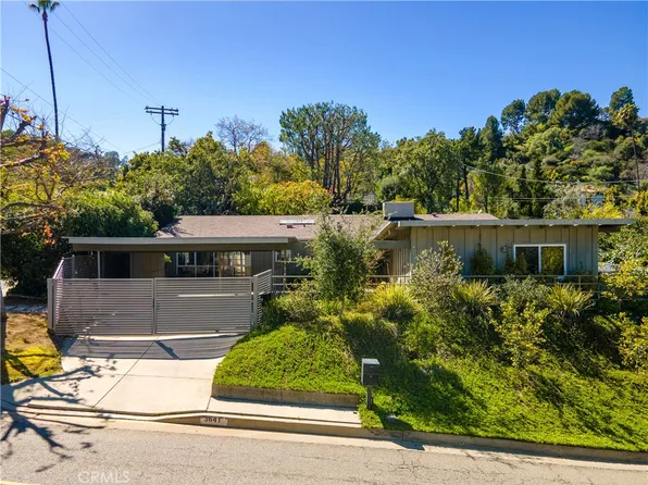 3641 Woodcliff Rd, Sherman Oaks, CA 91403