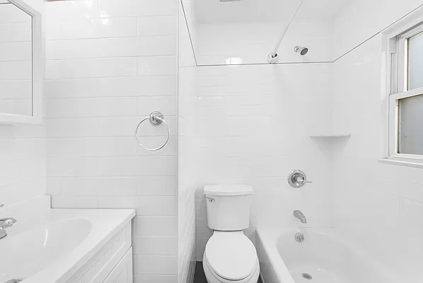 Rented by Compass | media 24