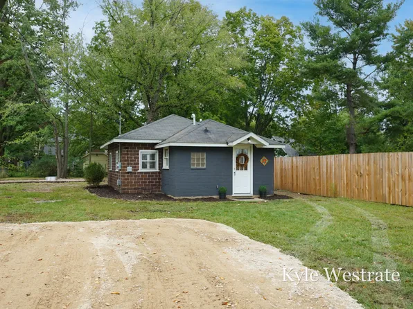 370 W Franklin St, Otsego, MI 49078