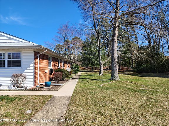 4th image of 169 Columbine Avenue #B