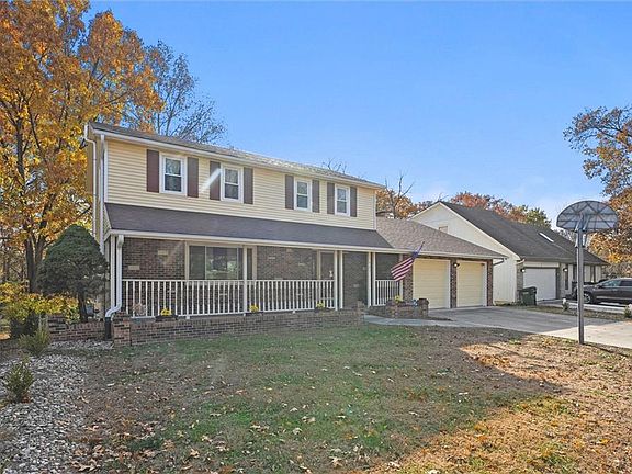 3rd image of 1621 Vilas St