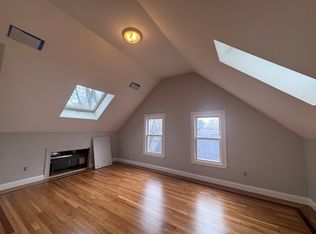 91 Cushing St APT 2, Cambridge, MA 02138