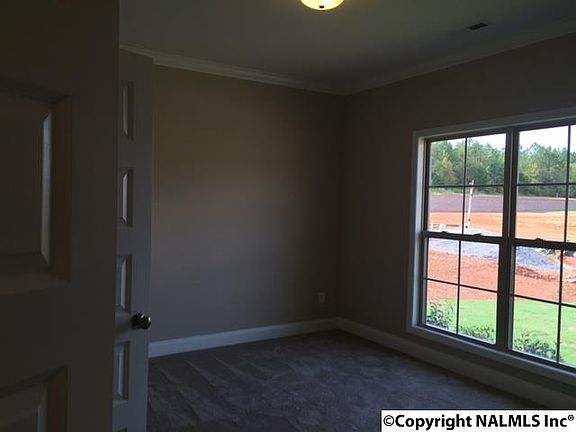 3rd image of 515 Creek Bed Cir
