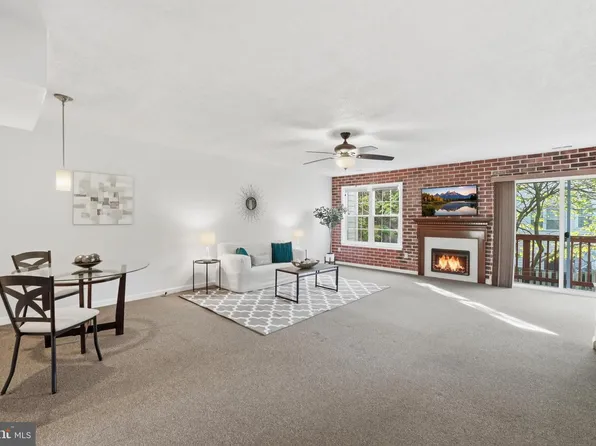 1704 Bancroft Ln, Crofton, MD 21114