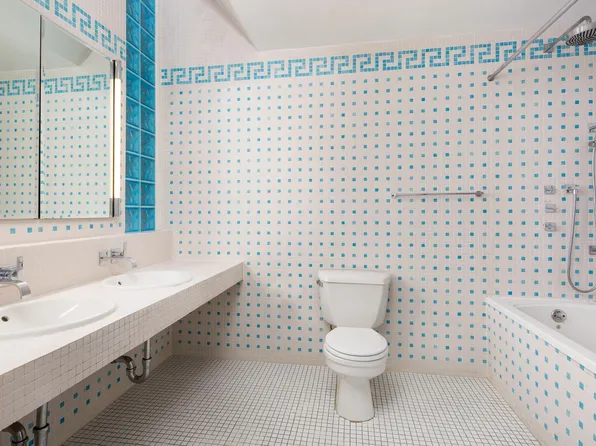 310 East 46th Street image 7 of 11