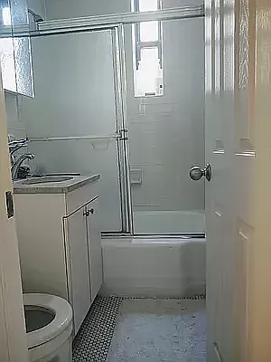 Rented by Buchbinder & Warren | media 5