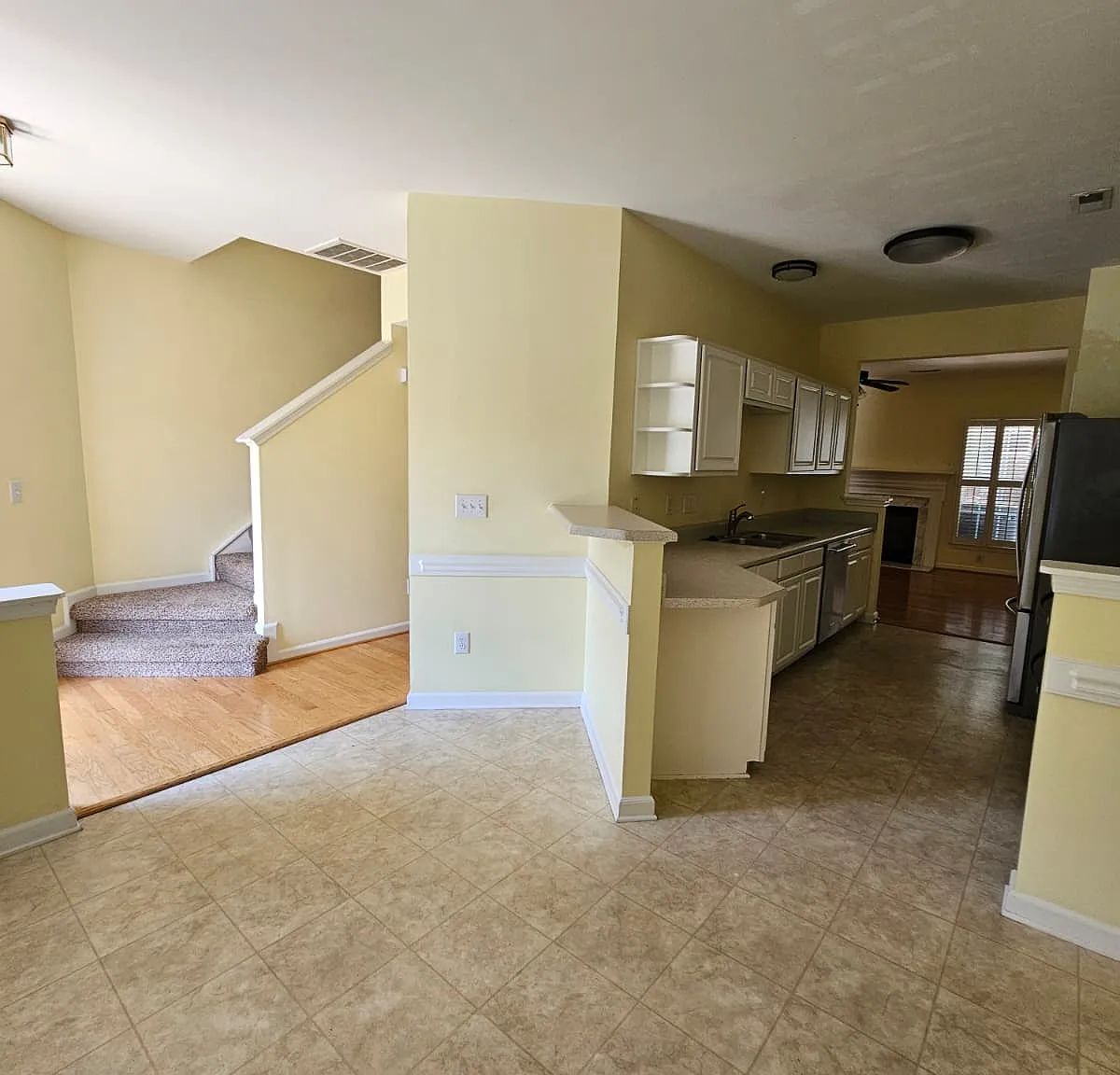 142 Spring Crossing Circle - 1 — Photo 4