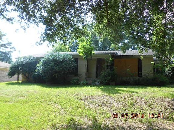 2nd image of 2328 Jacksonville Dr