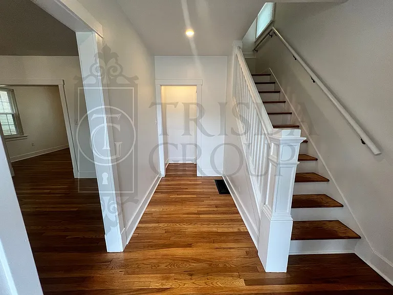 145 Catskill Ave — Photo 7