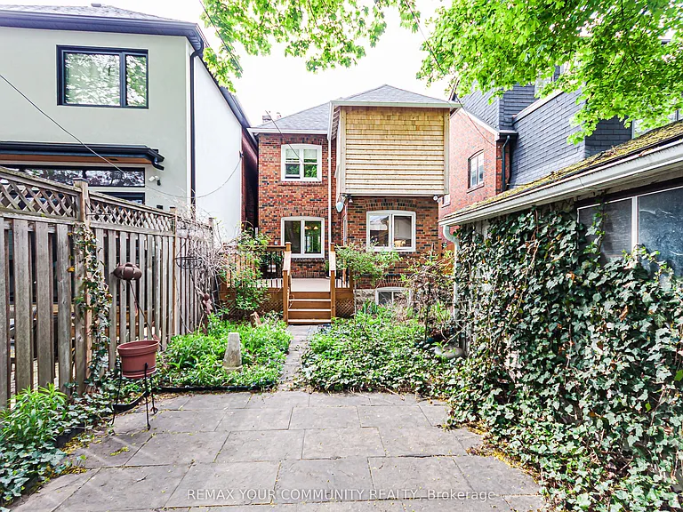 212 Wanless Ave — Photo 8